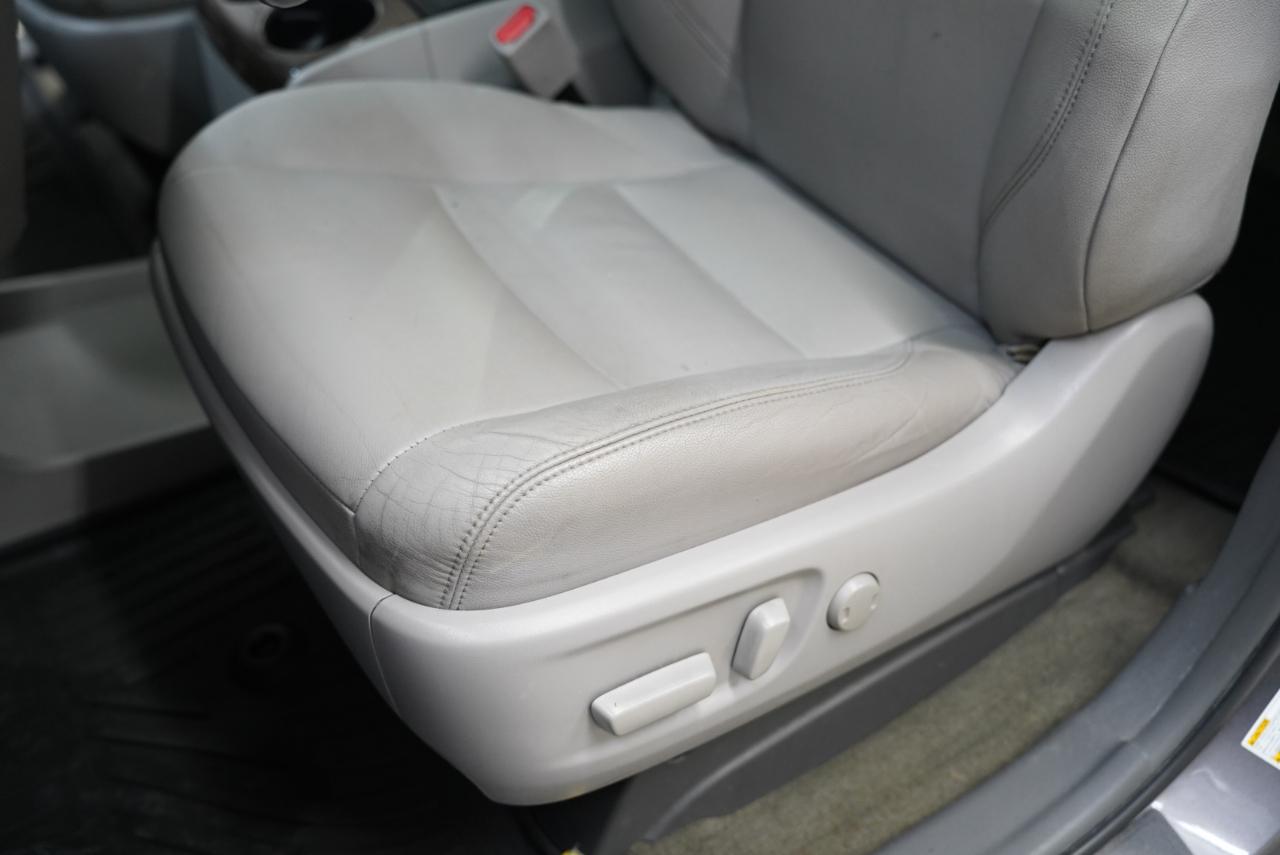 Toyota Sienna XLE AWD 7-Passenger (Natl) 2017