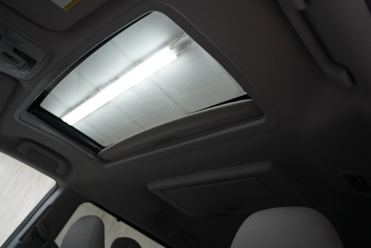 Toyota Sienna XLE AWD 7-Passenger (Natl) 2017