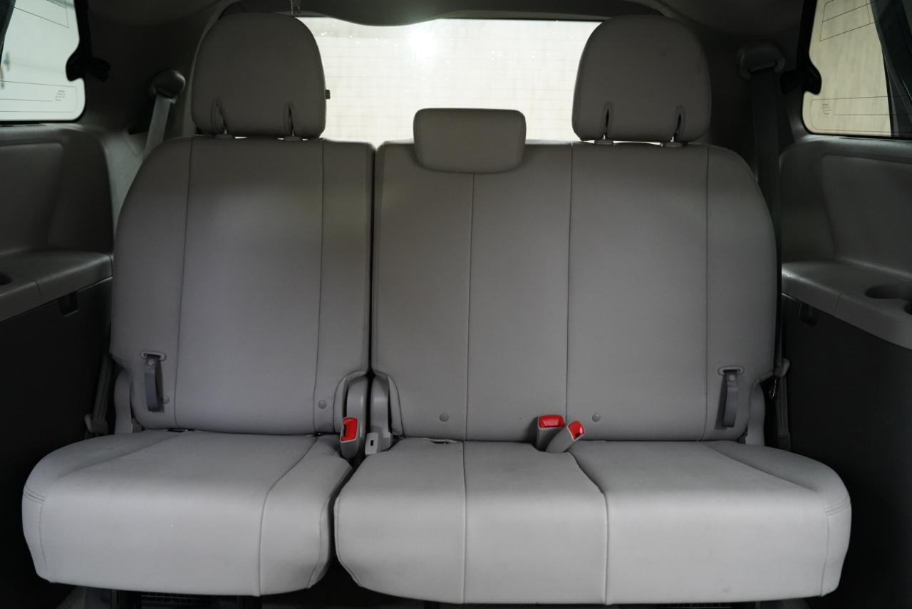 Toyota Sienna XLE AWD 7-Passenger (Natl) 2017