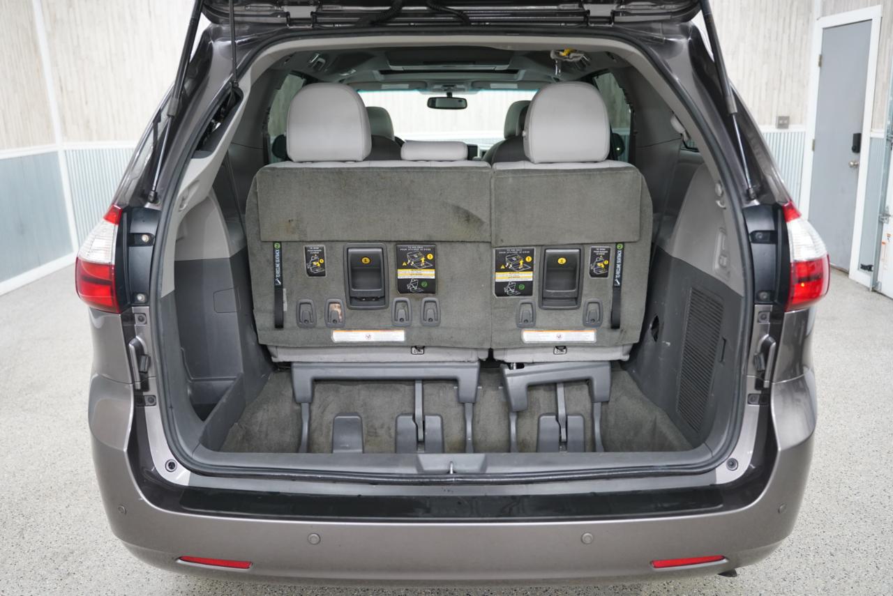 Toyota Sienna XLE AWD 7-Passenger (Natl) 2017