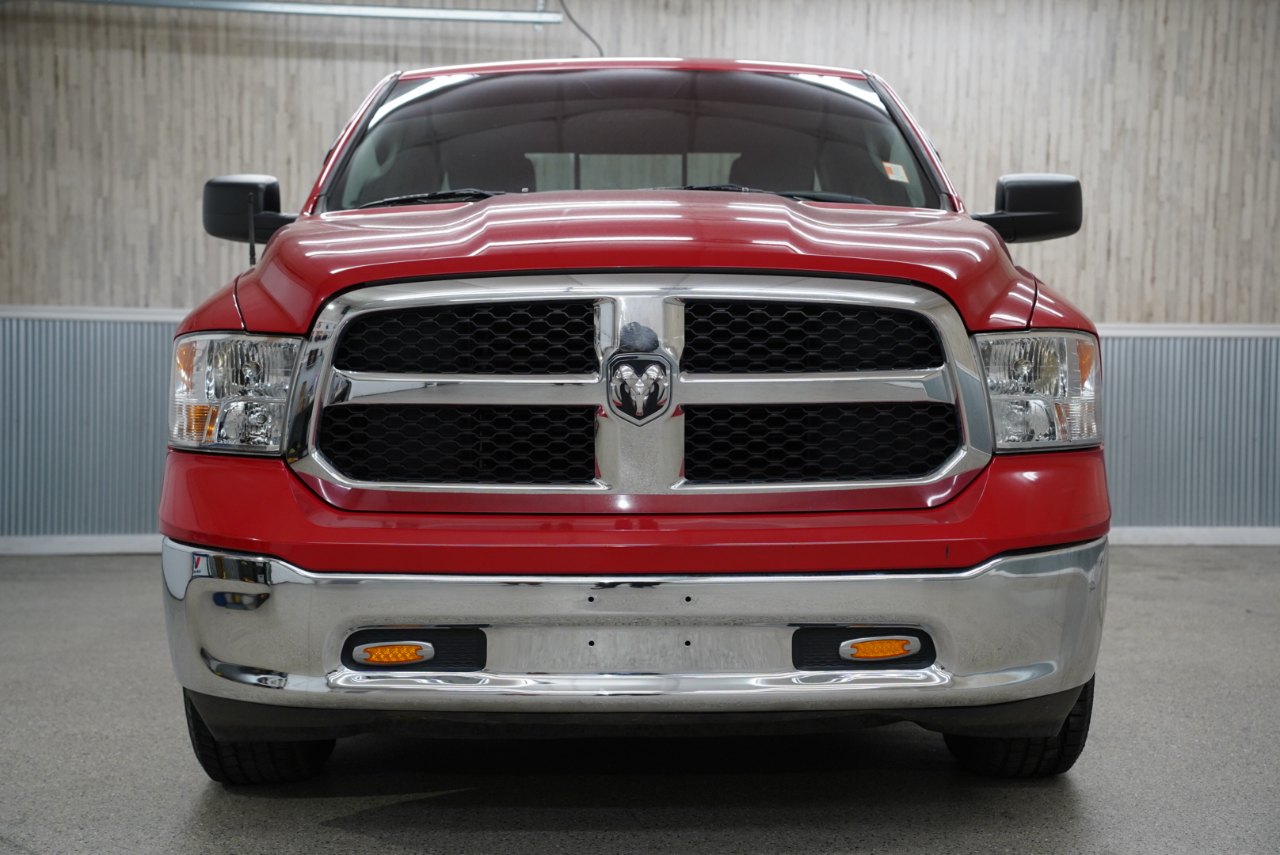 RAM 1500 SLT 4x2 Quad Cab 6'4" Box 2018