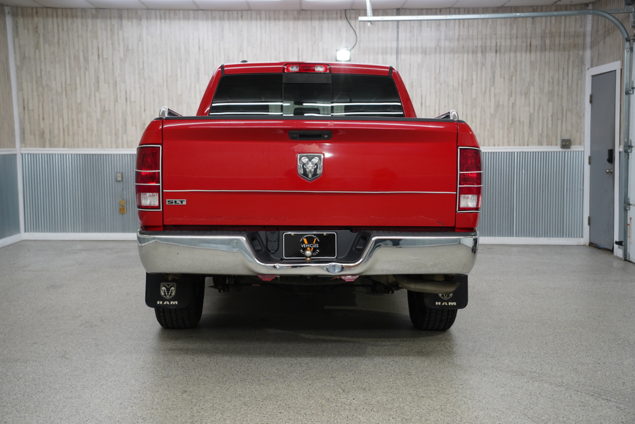 RAM 1500 SLT 4x2 Quad Cab 6'4" Box 2018