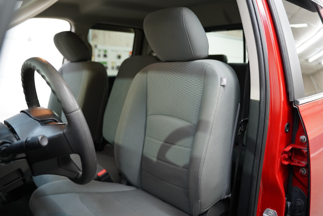 RAM 1500 SLT 4x2 Quad Cab 6'4" Box 2018