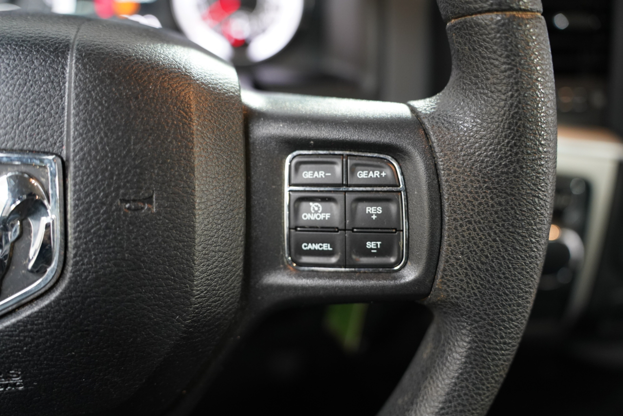 RAM 1500 SLT 4x2 Quad Cab 6'4" Box 2018