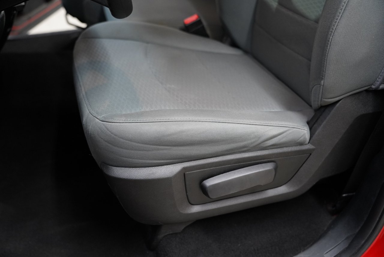 RAM 1500 SLT 4x2 Quad Cab 6'4" Box 2018