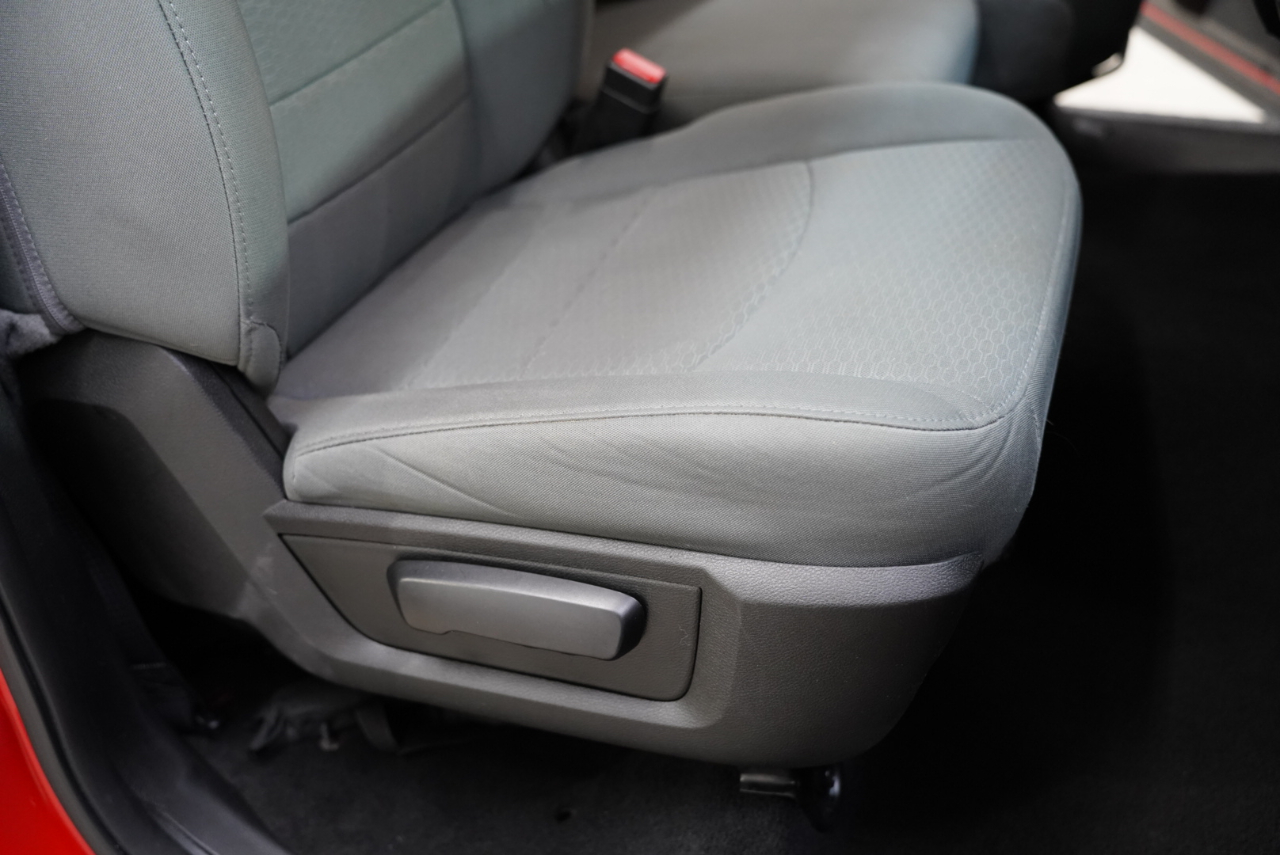 RAM 1500 SLT 4x2 Quad Cab 6'4" Box 2018