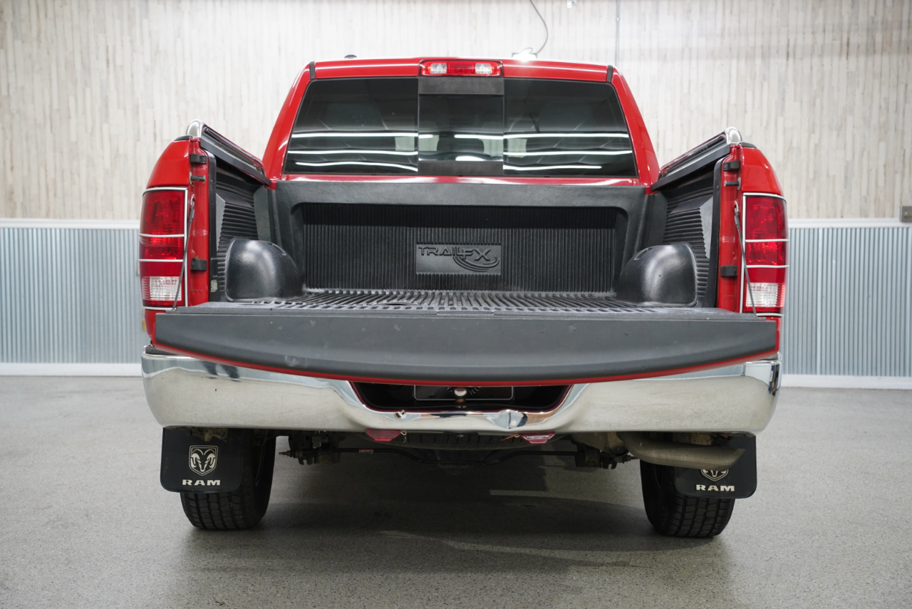 RAM 1500 SLT 4x2 Quad Cab 6'4" Box 2018