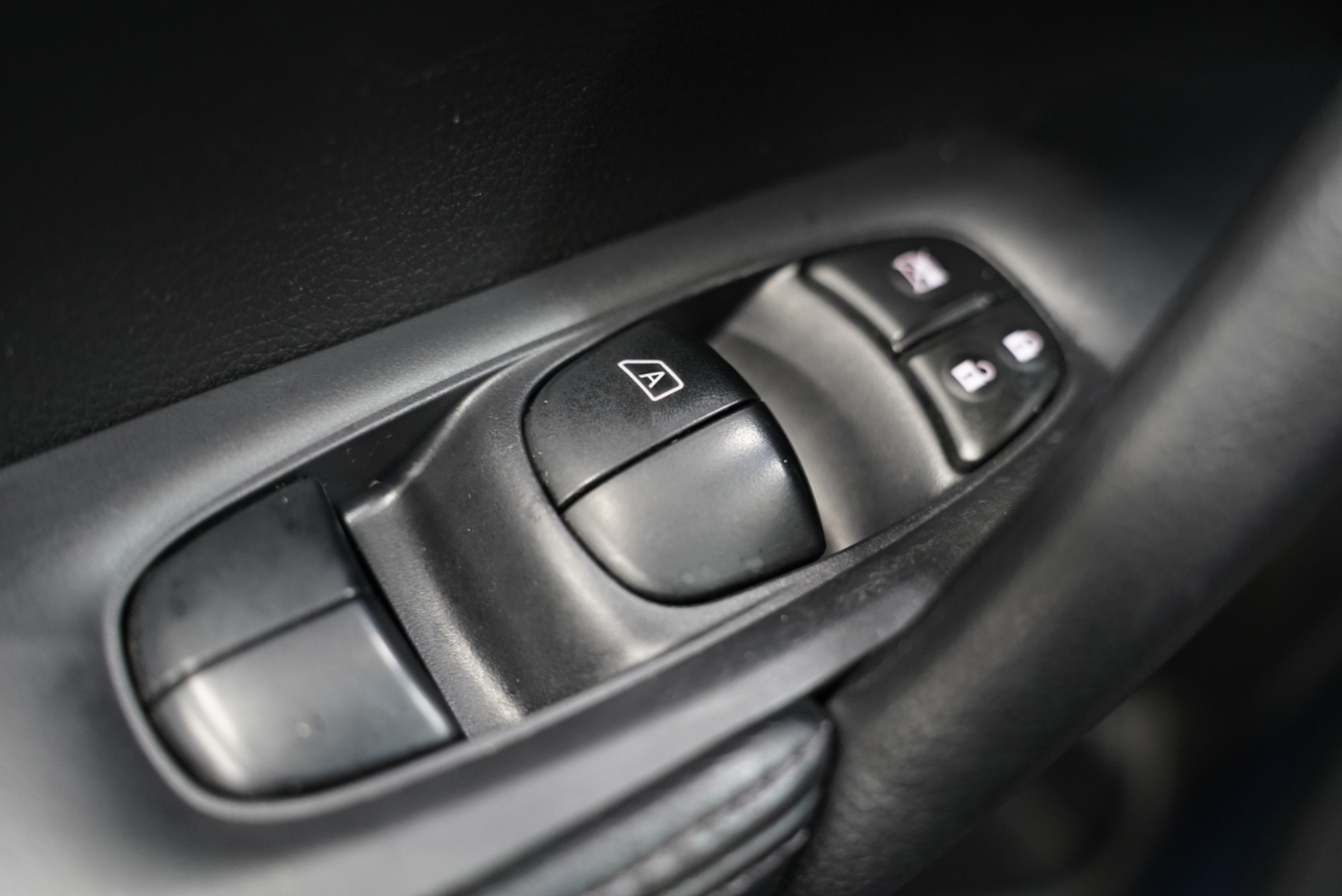 Nissan Rogue FWD 4dr SL 2015