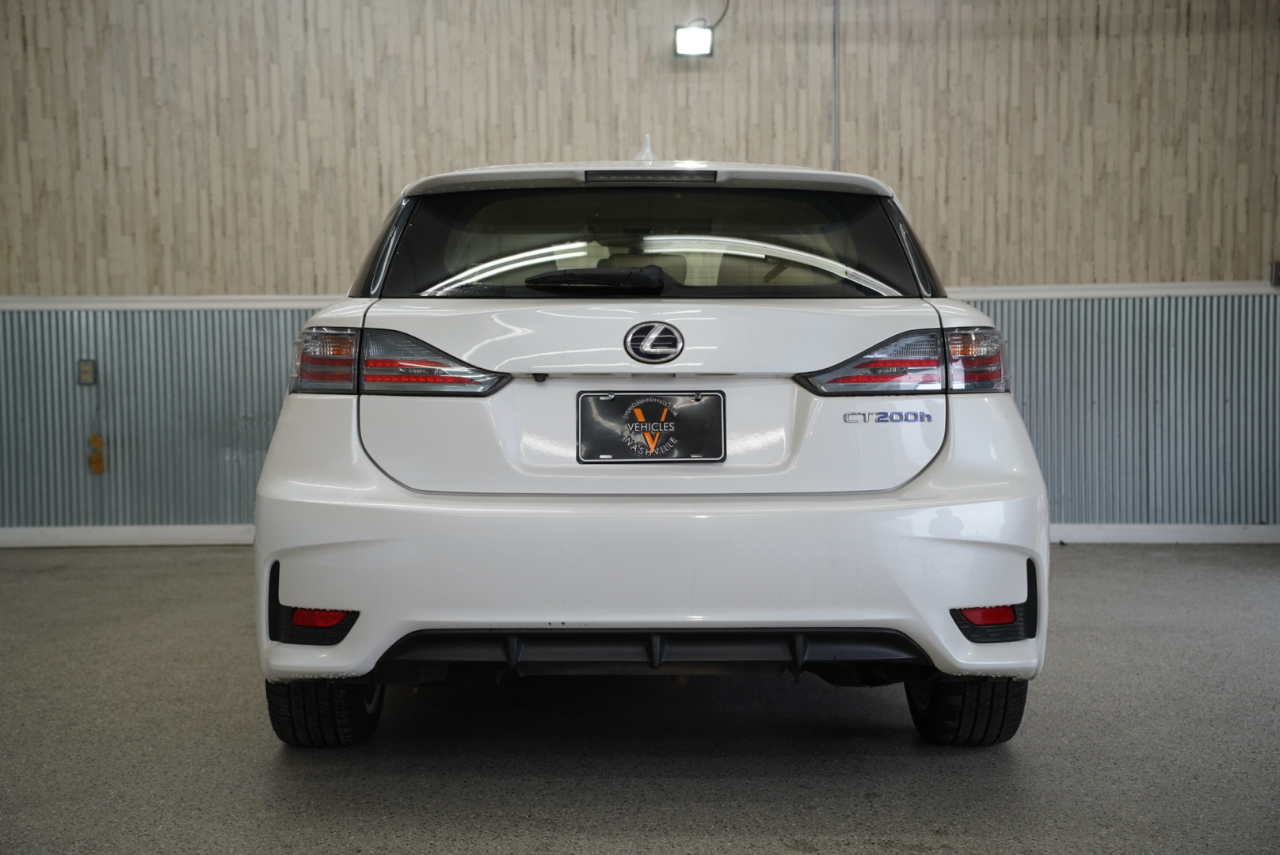 Lexus CT CT 200h FWD 2017