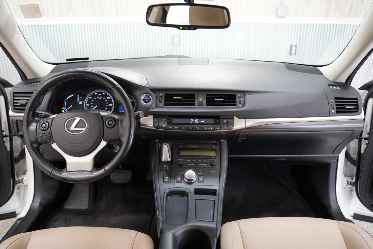 Lexus CT CT 200h FWD 2017