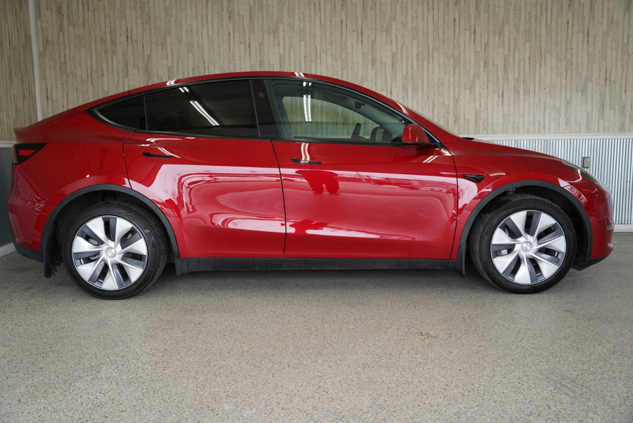 Tesla Model Y Long Range AWD 2023