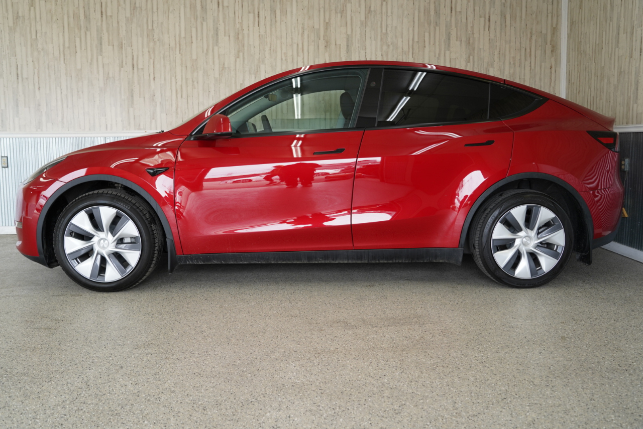 Tesla Model Y Long Range AWD 2023