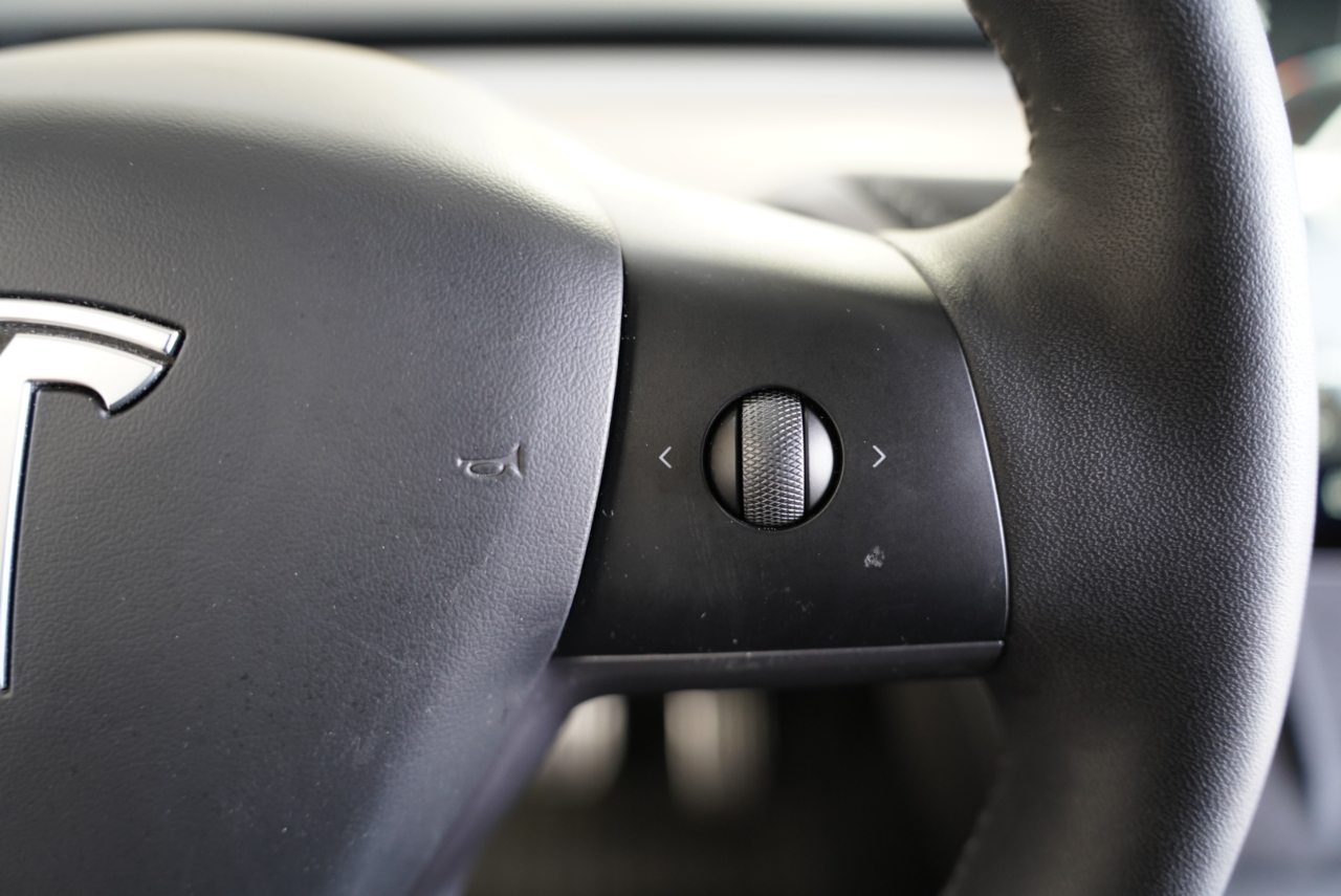 Tesla Model Y Long Range AWD 2023