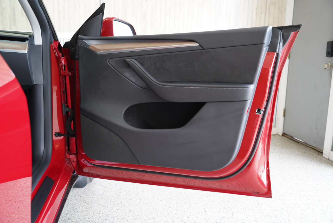 Tesla Model Y Long Range AWD 2023