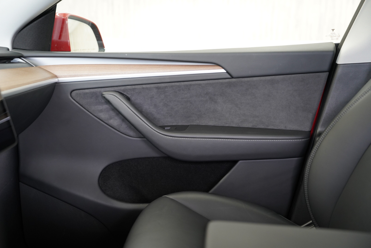 Tesla Model Y Long Range AWD 2023