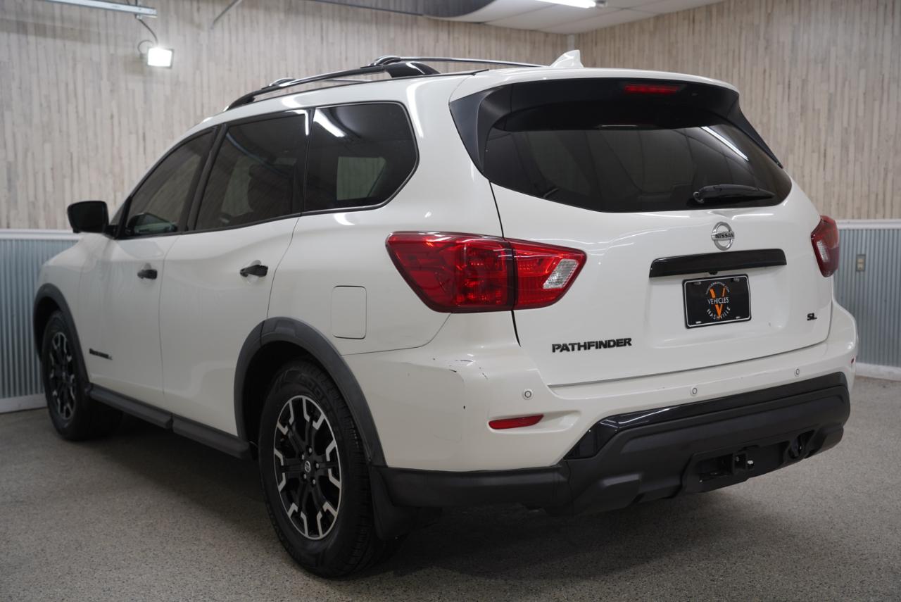 Nissan Pathfinder FWD SL 2019