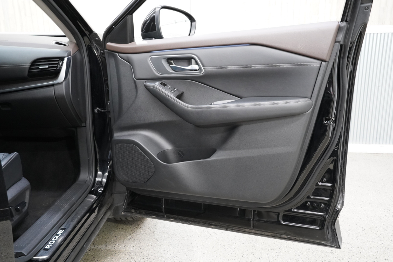 Nissan Rogue FWD Platinum 2023