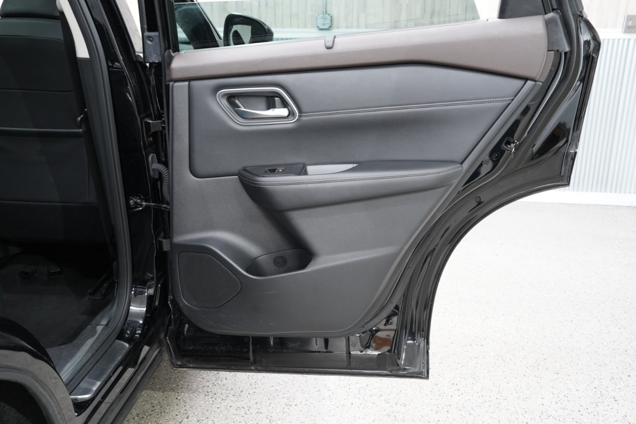 Nissan Rogue FWD Platinum 2023