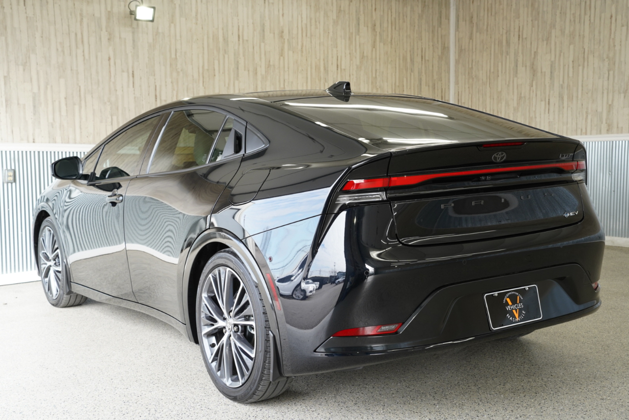 Toyota Prius Limited 2024