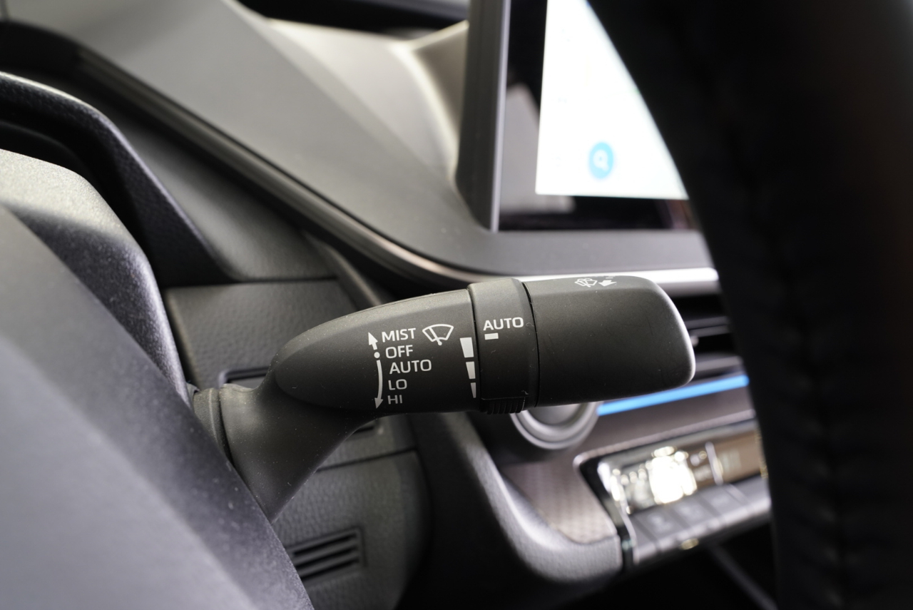 Toyota Prius Limited 2024