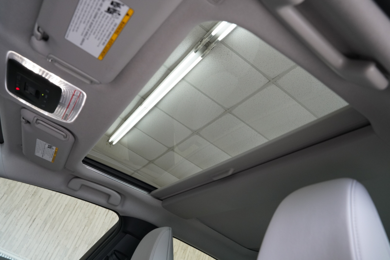 Toyota Prius Limited 2024