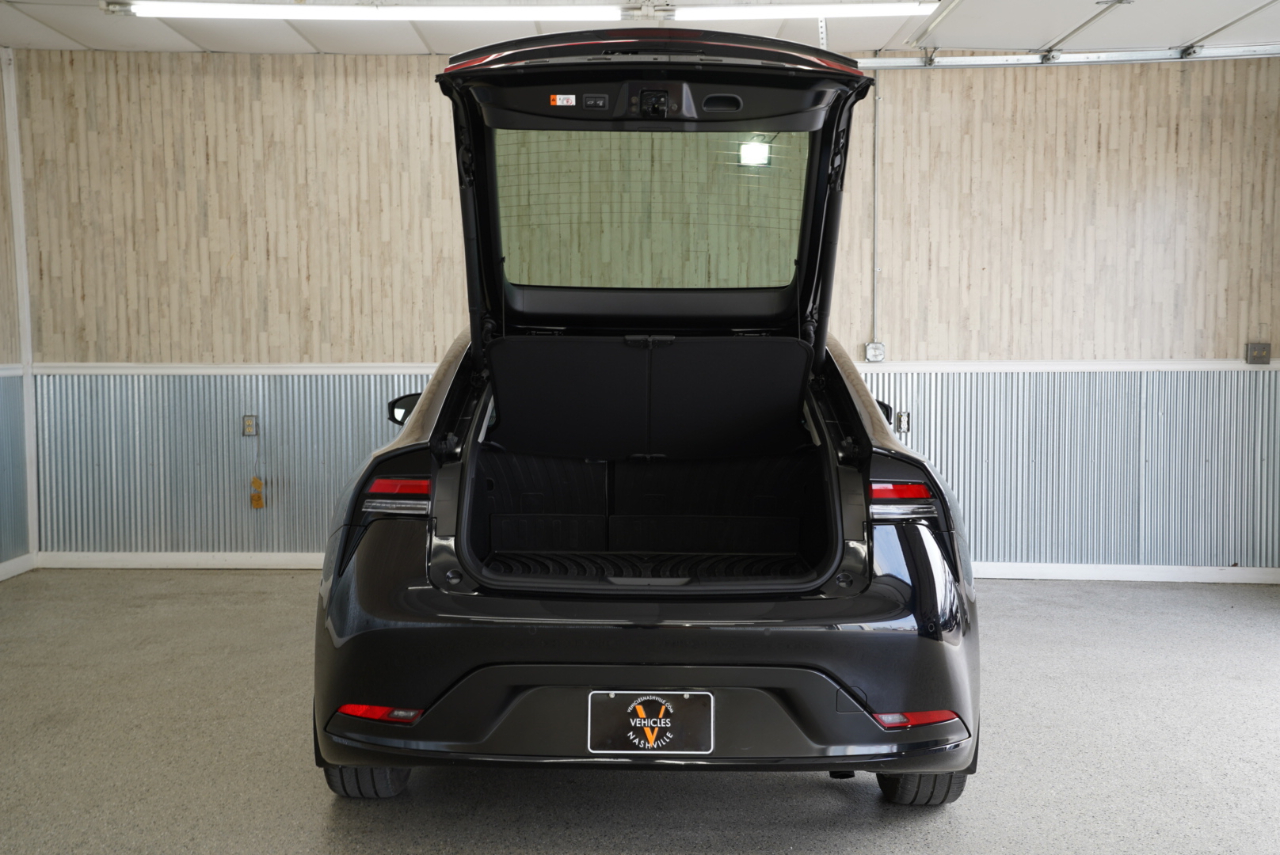 Toyota Prius Limited 2024