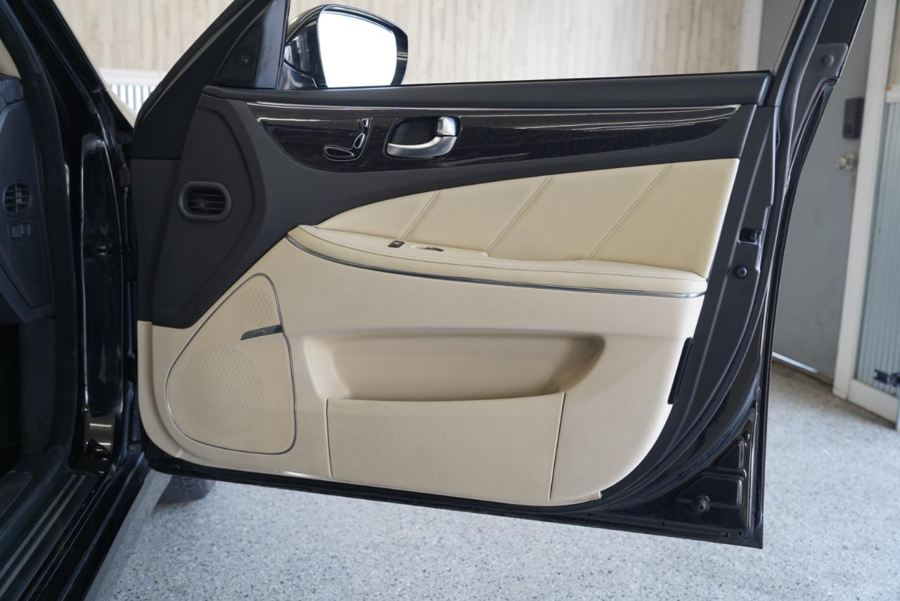 Hyundai Equus 4dr Sdn Signature 2016