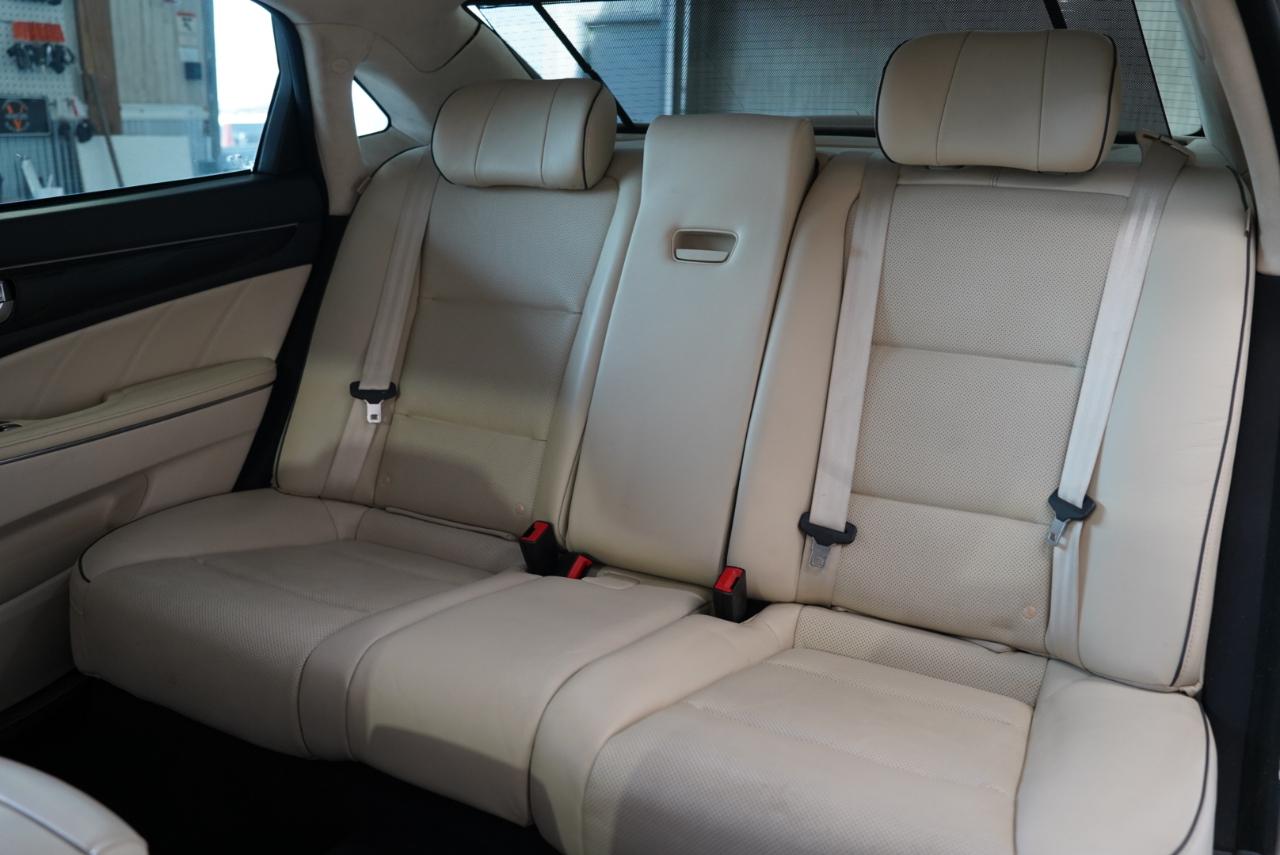 Hyundai Equus 4dr Sdn Signature 2016