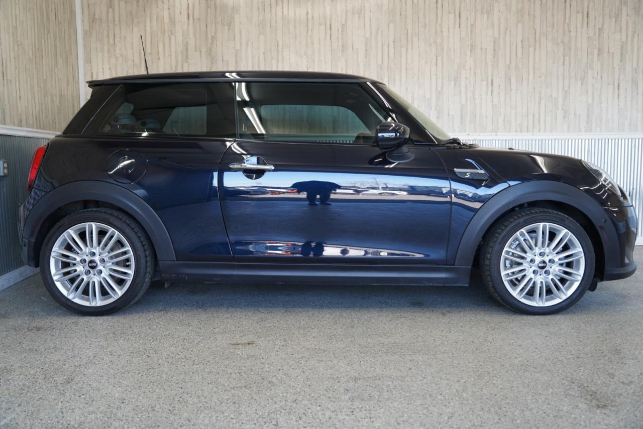 MINI Hardtop 2 Door Cooper SE FWD 2023