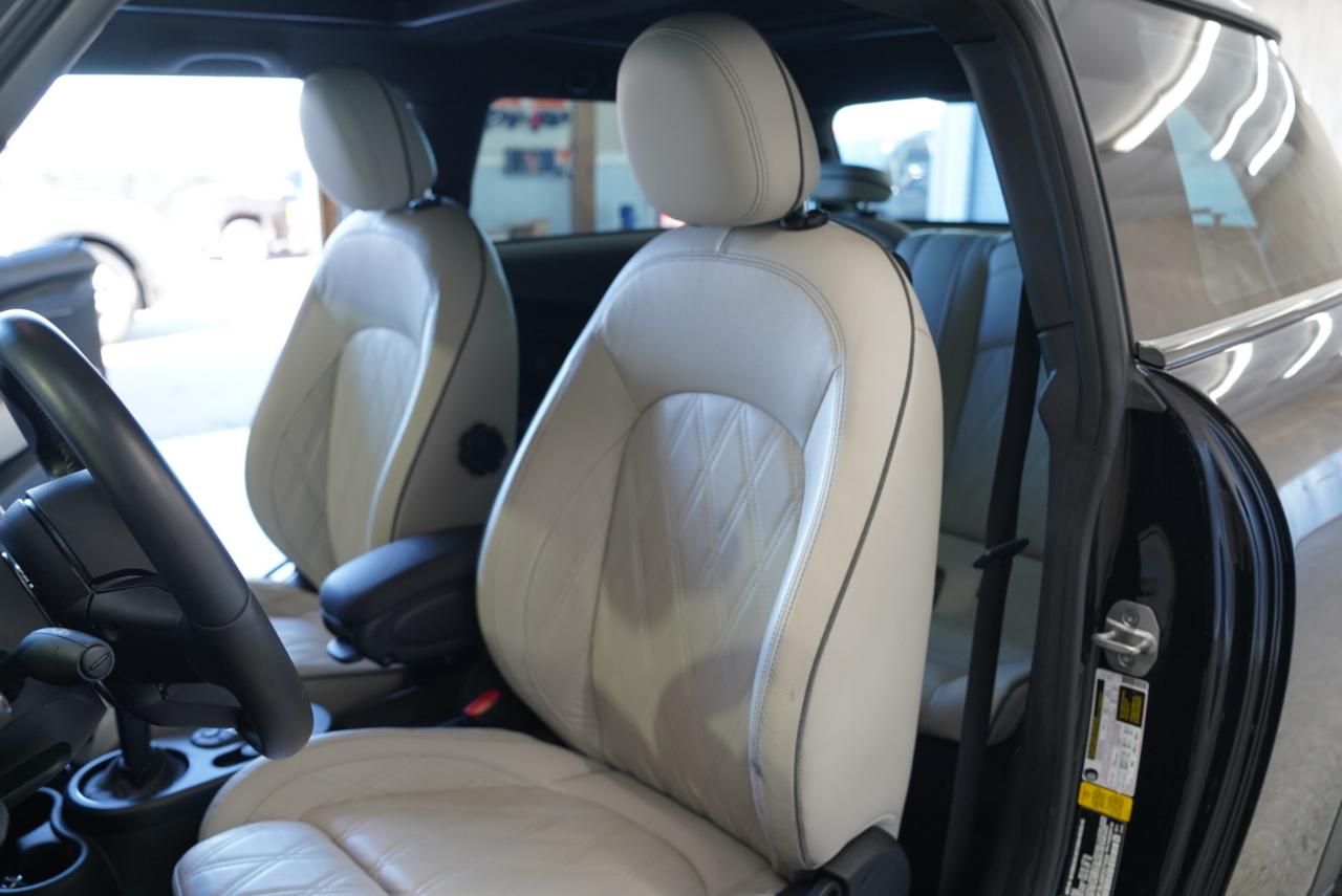 MINI Hardtop 2 Door Cooper SE FWD 2023