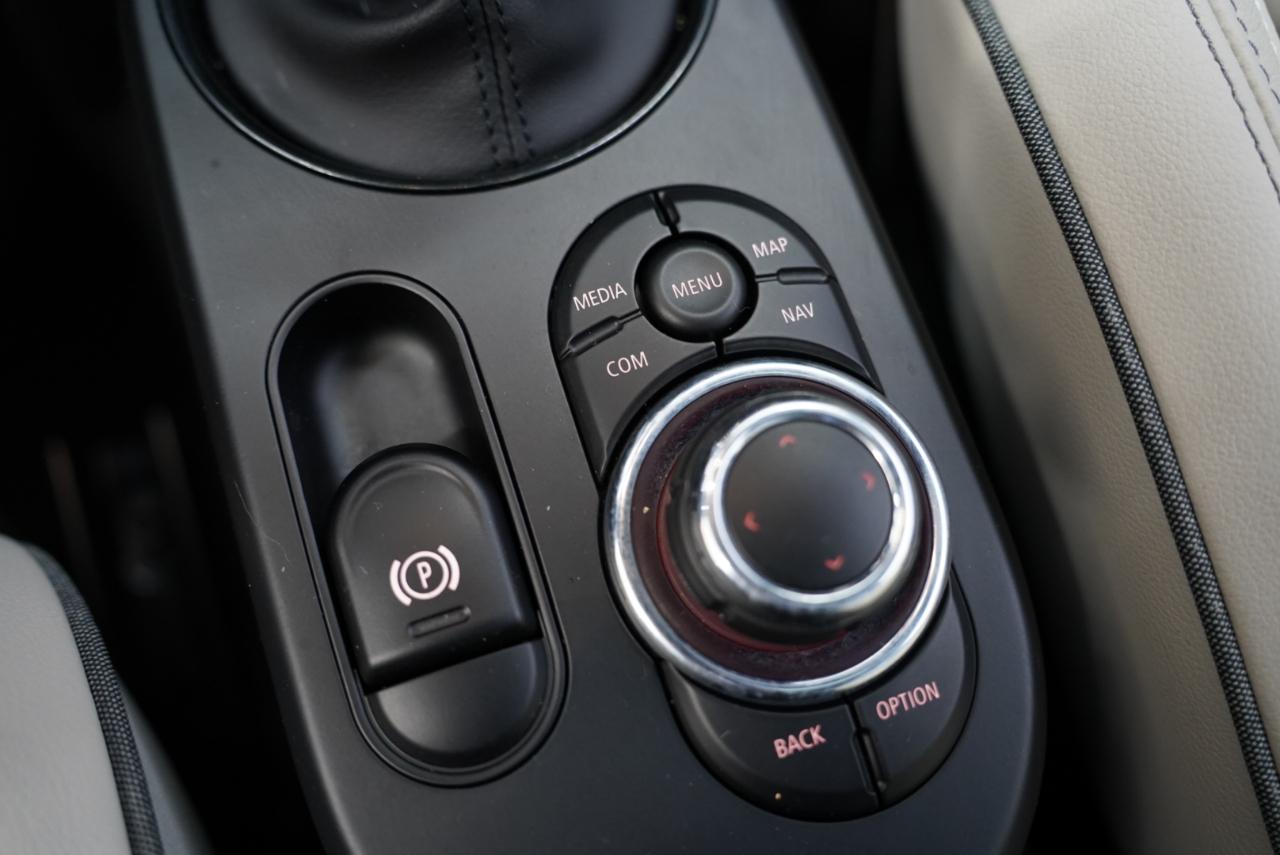 MINI Hardtop 2 Door Cooper SE FWD 2023