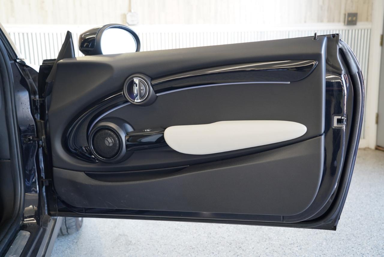 MINI Hardtop 2 Door Cooper SE FWD 2023