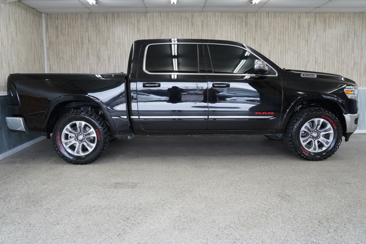 RAM 1500 Limited 4x4 Crew Cab 5'7" Box 2024