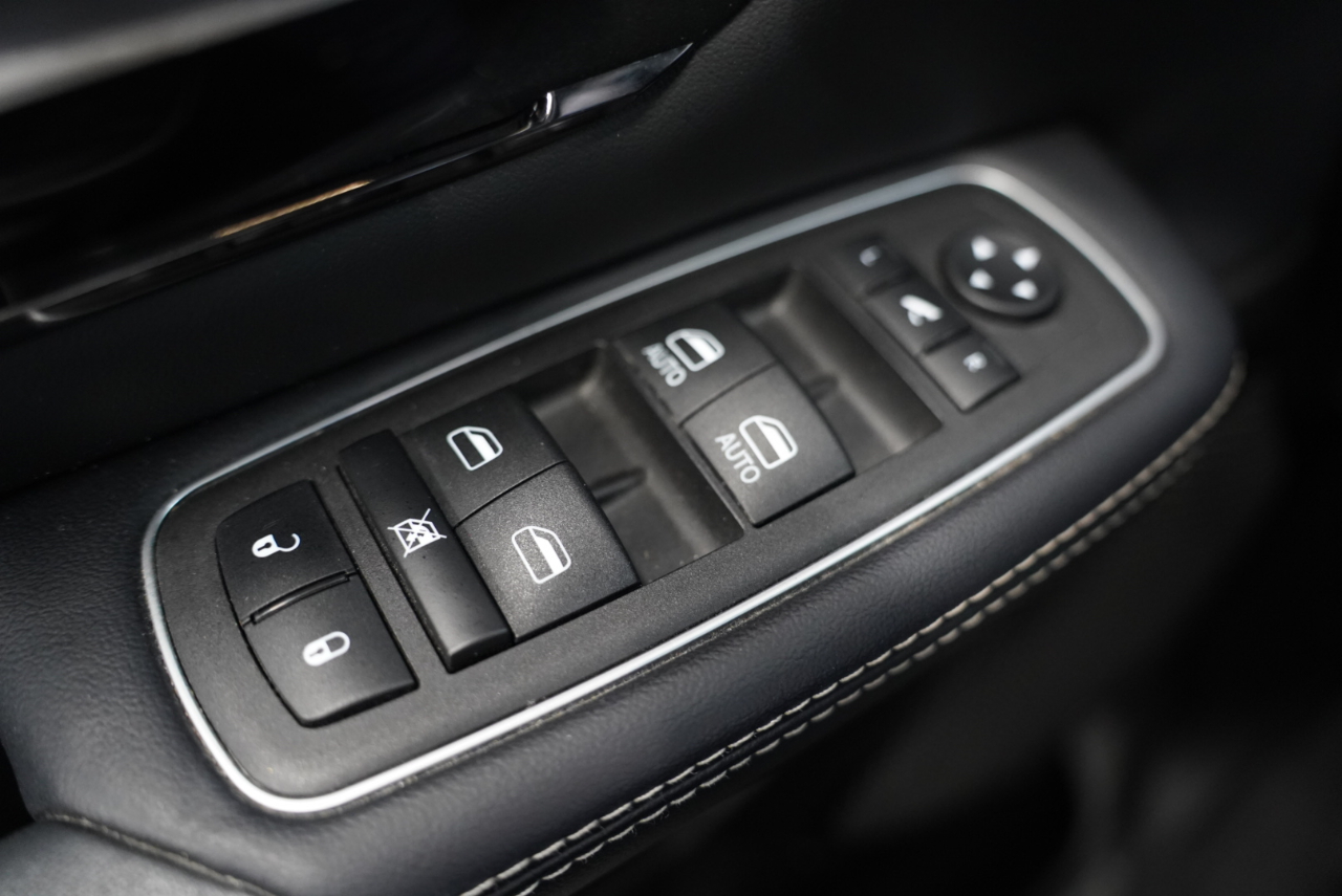 RAM 1500 Limited 4x4 Crew Cab 5'7" Box 2024