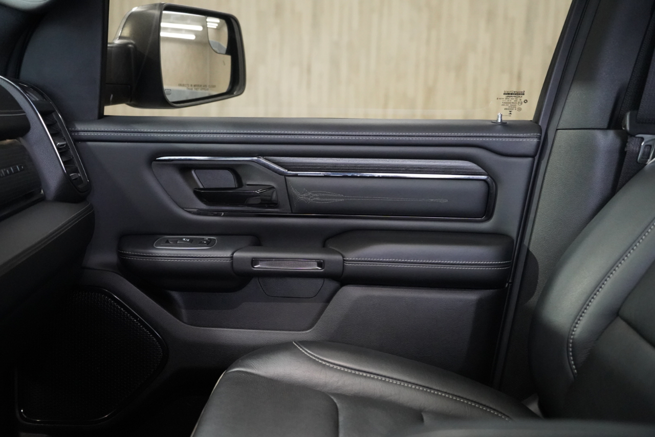 RAM 1500 Limited 4x4 Crew Cab 5'7" Box 2024