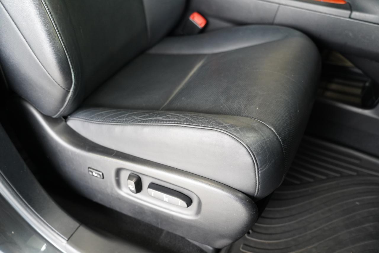 Lexus RX 350 FWD 4dr 2011