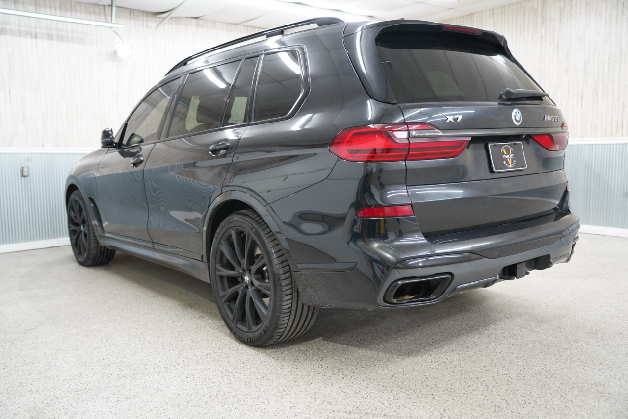 BMW X7 M50i Sports Activity Vehicle 2022