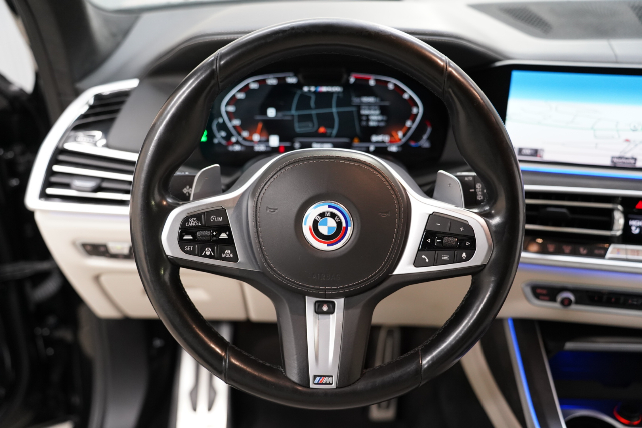 BMW X7 M50i Sports Activity Vehicle 2022