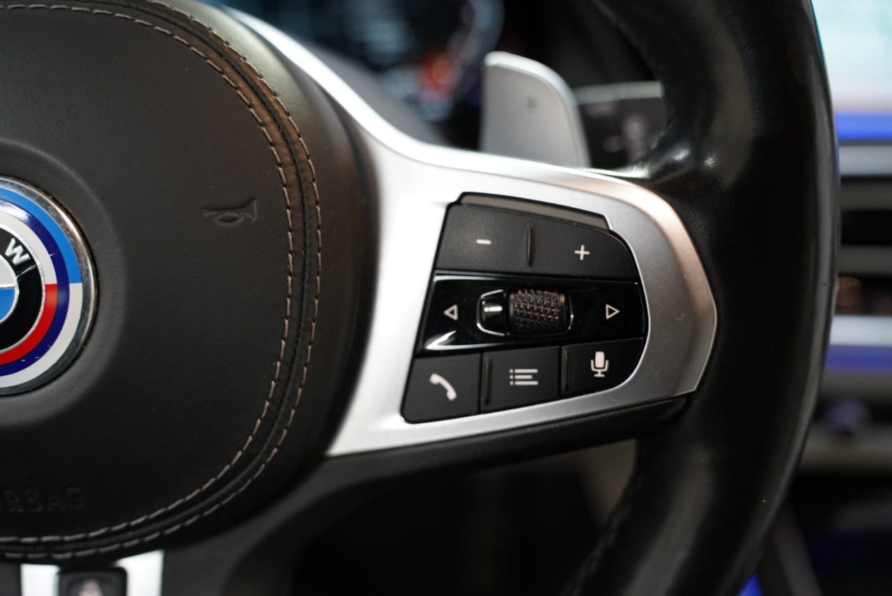 BMW X7 M50i Sports Activity Vehicle 2022