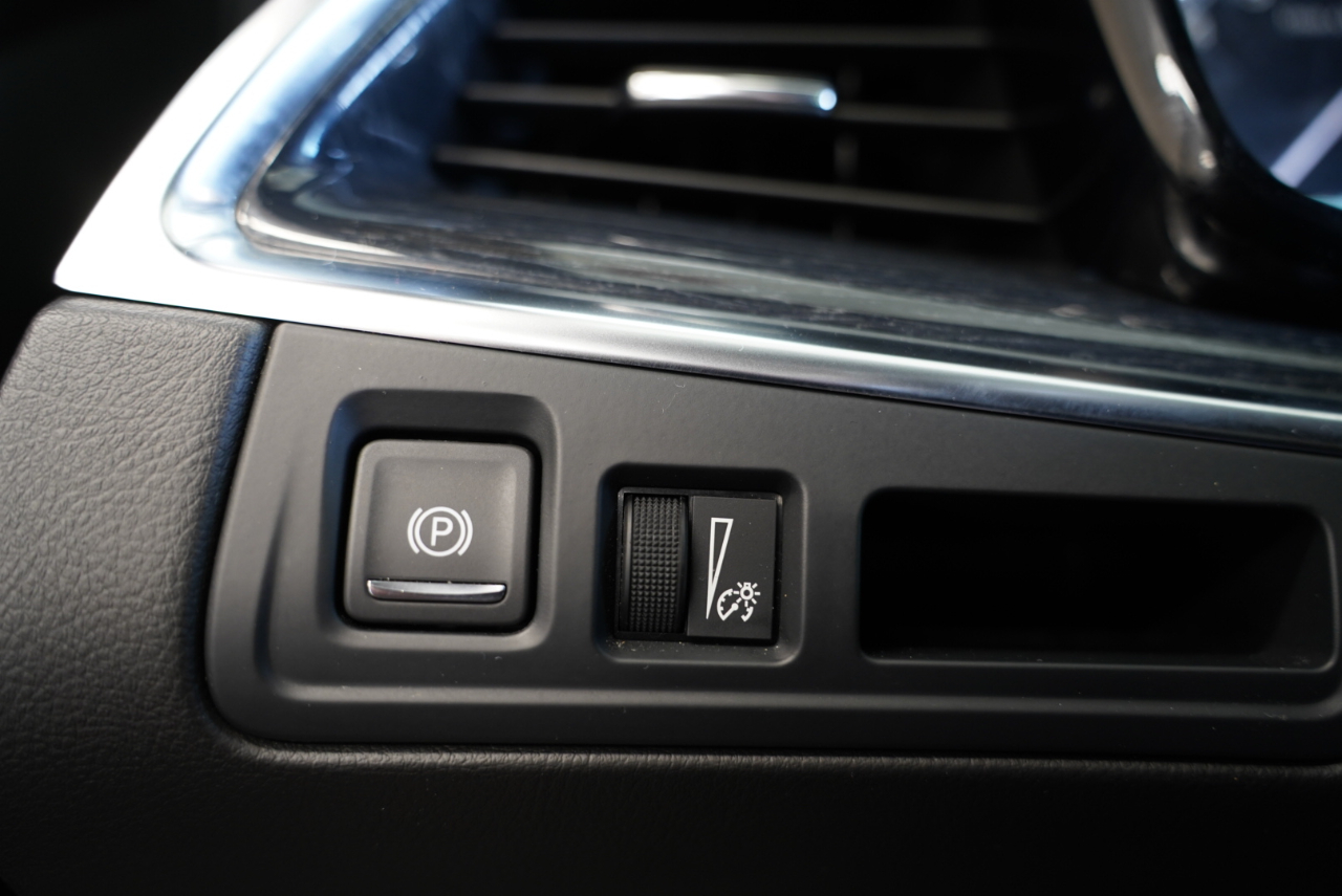 Cadillac XT5 FWD 4dr Premium Luxury 2023