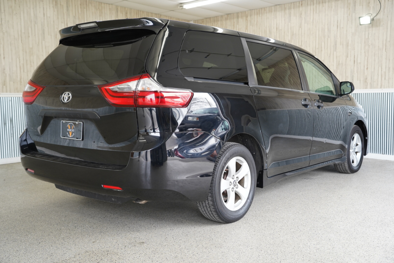 Toyota Sienna L FWD 7-Passenger (Natl) 2020