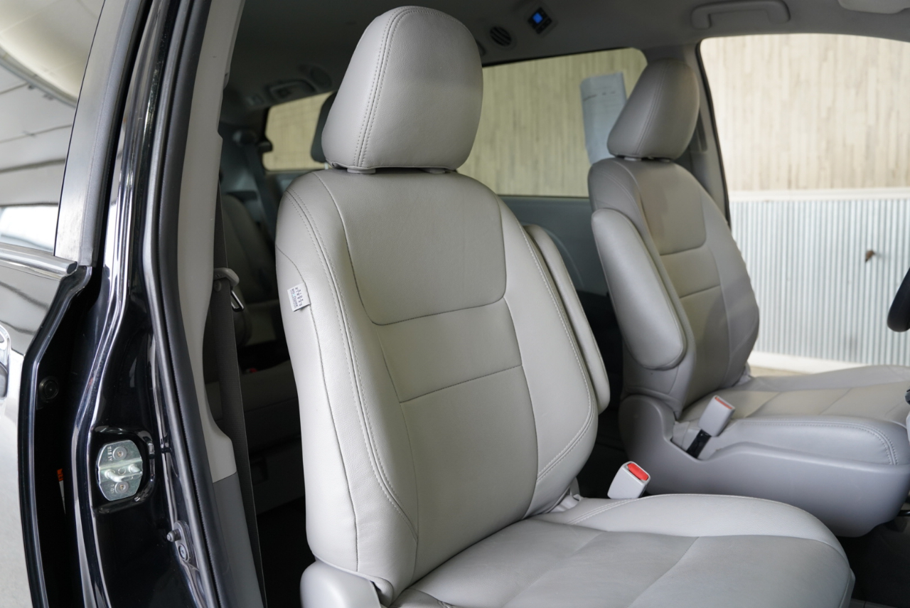 Toyota Sienna L FWD 7-Passenger (Natl) 2020