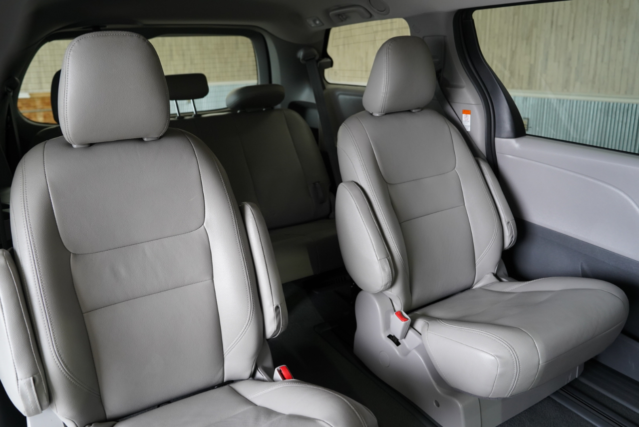 Toyota Sienna L FWD 7-Passenger (Natl) 2020