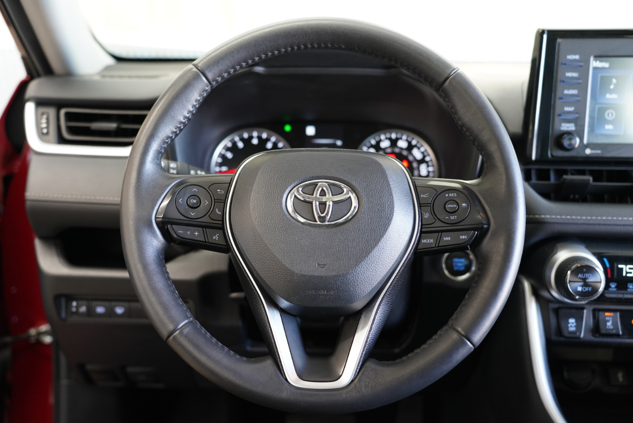 Toyota RAV4 XLE AWD (Natl) 2021