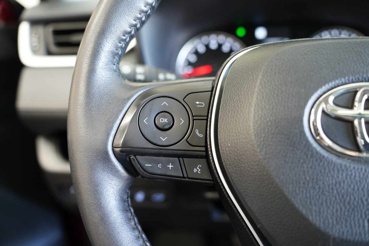 Toyota RAV4 XLE AWD (Natl) 2021