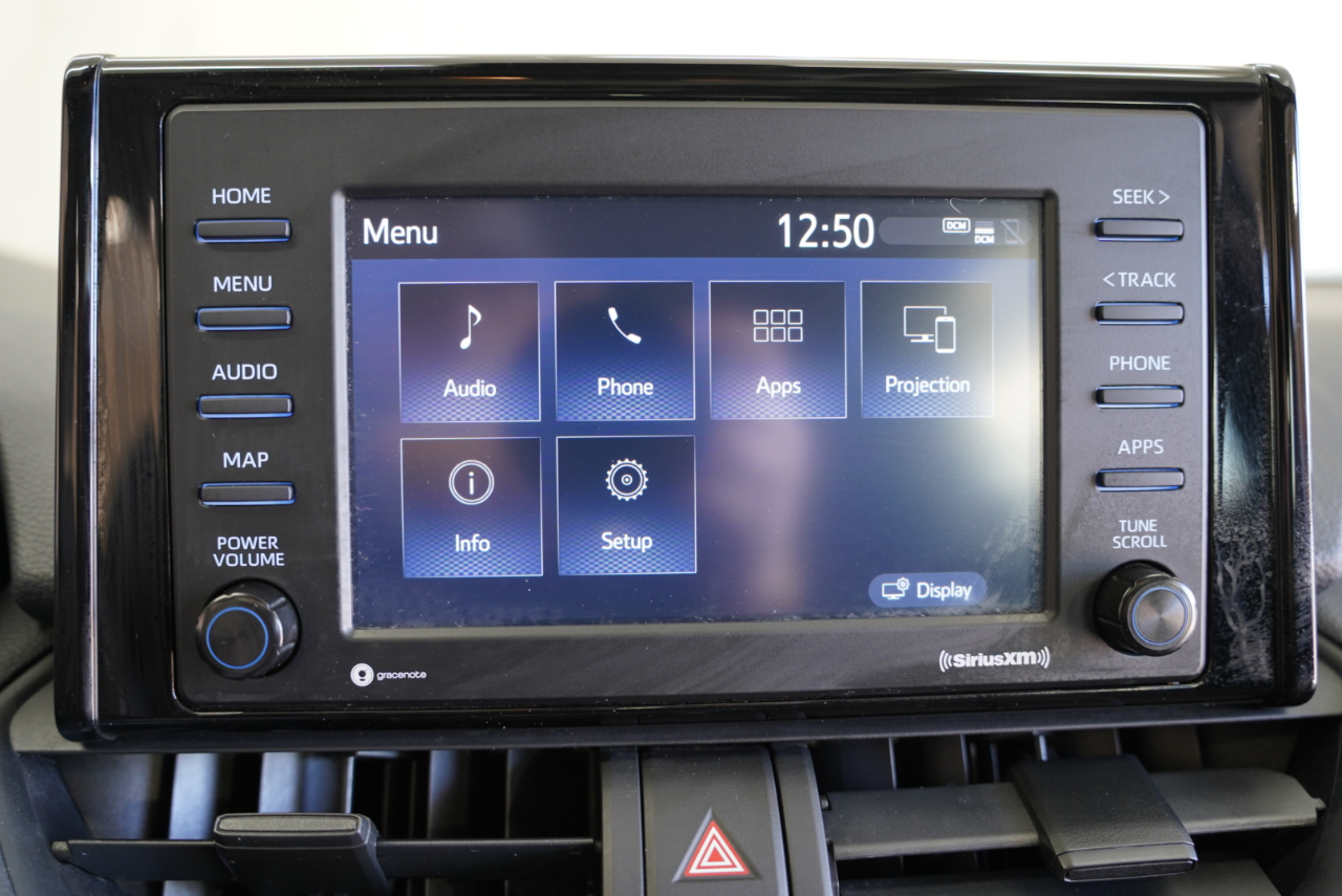 Toyota RAV4 XLE AWD (Natl) 2021