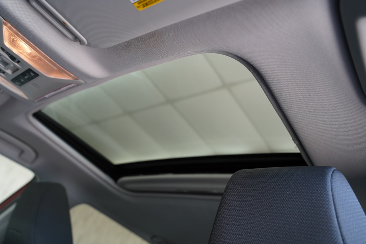 Toyota RAV4 XLE AWD (Natl) 2021