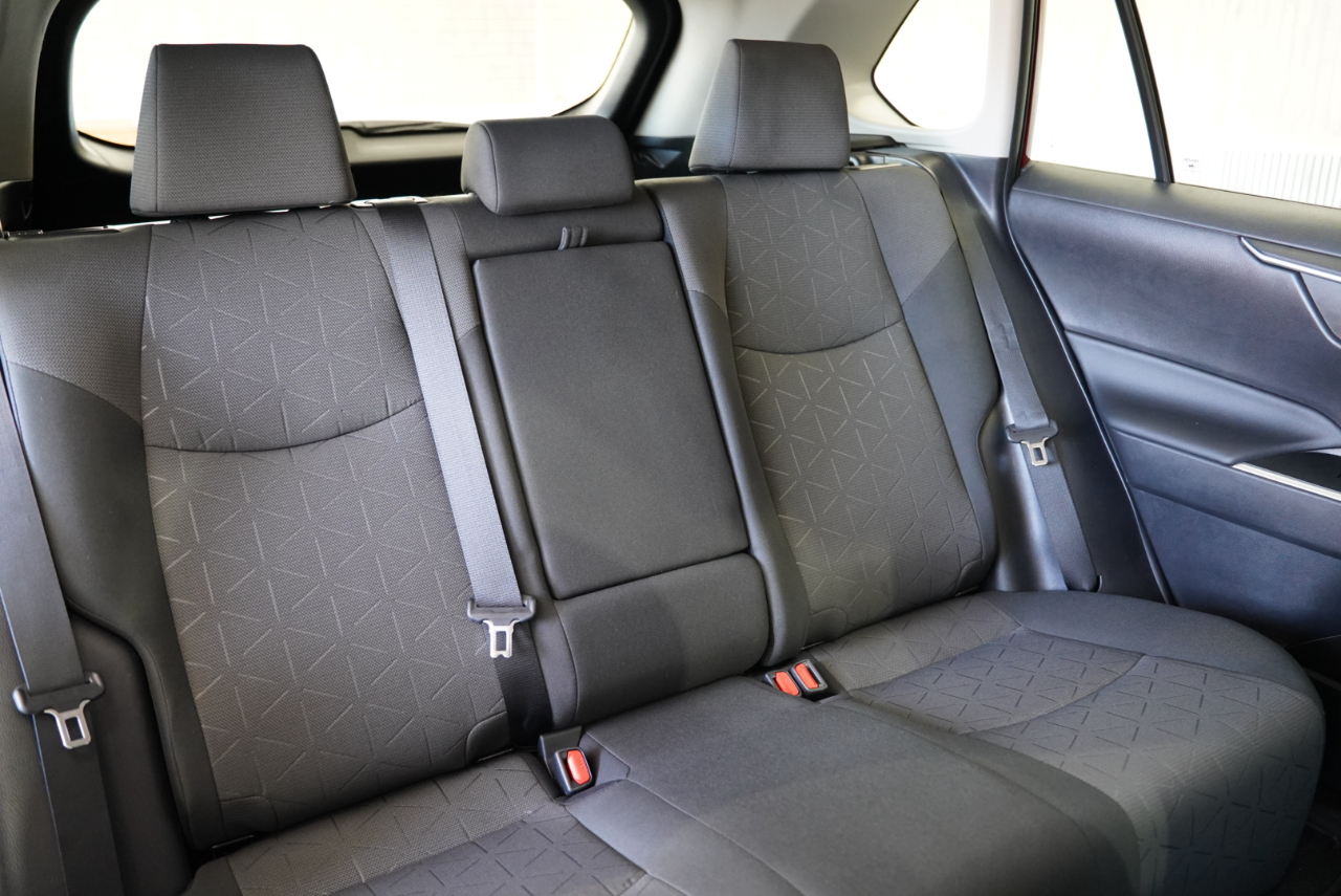 Toyota RAV4 XLE AWD (Natl) 2021