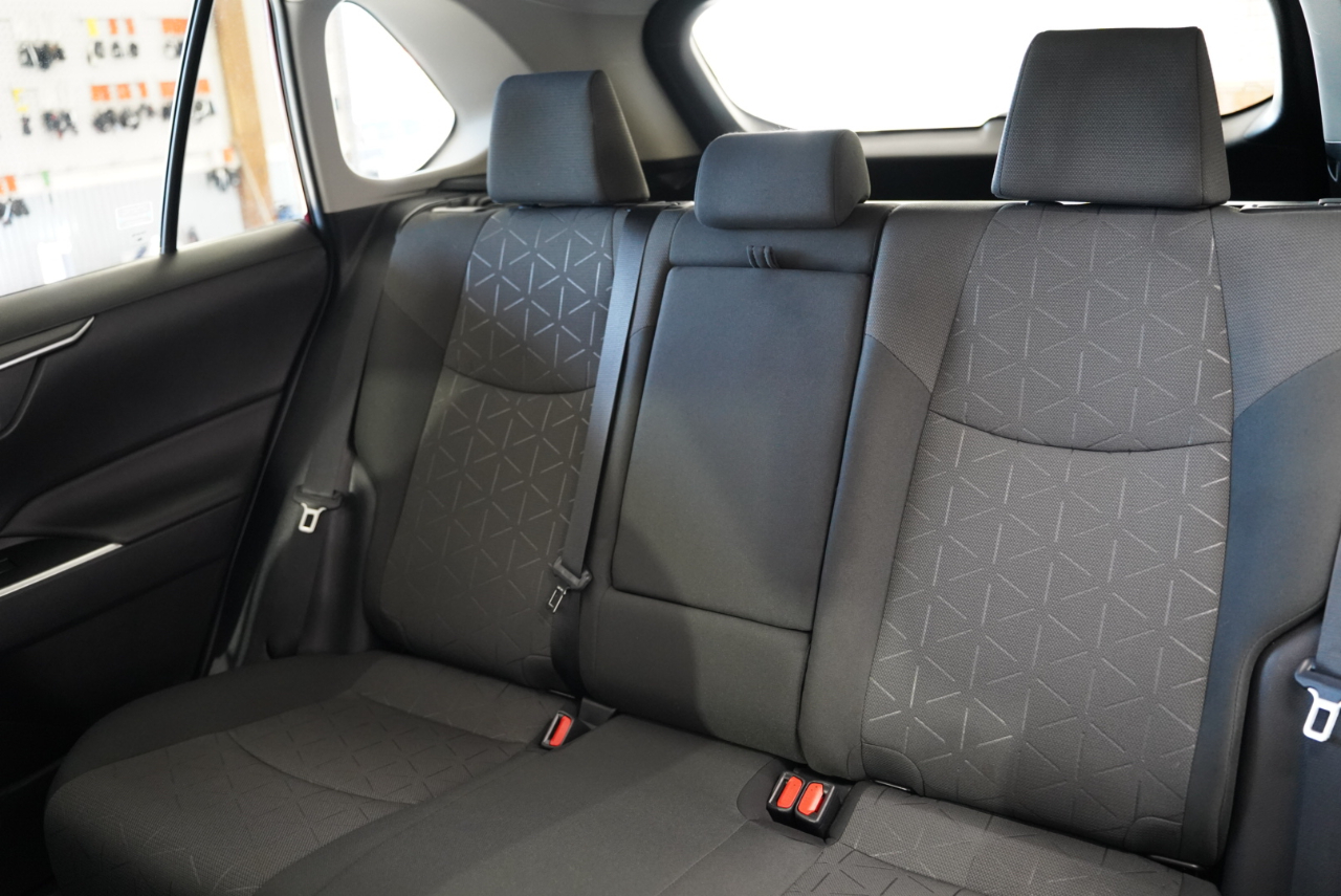 Toyota RAV4 XLE AWD (Natl) 2021