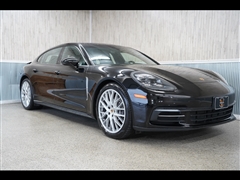 2019 Porsche Panamera 